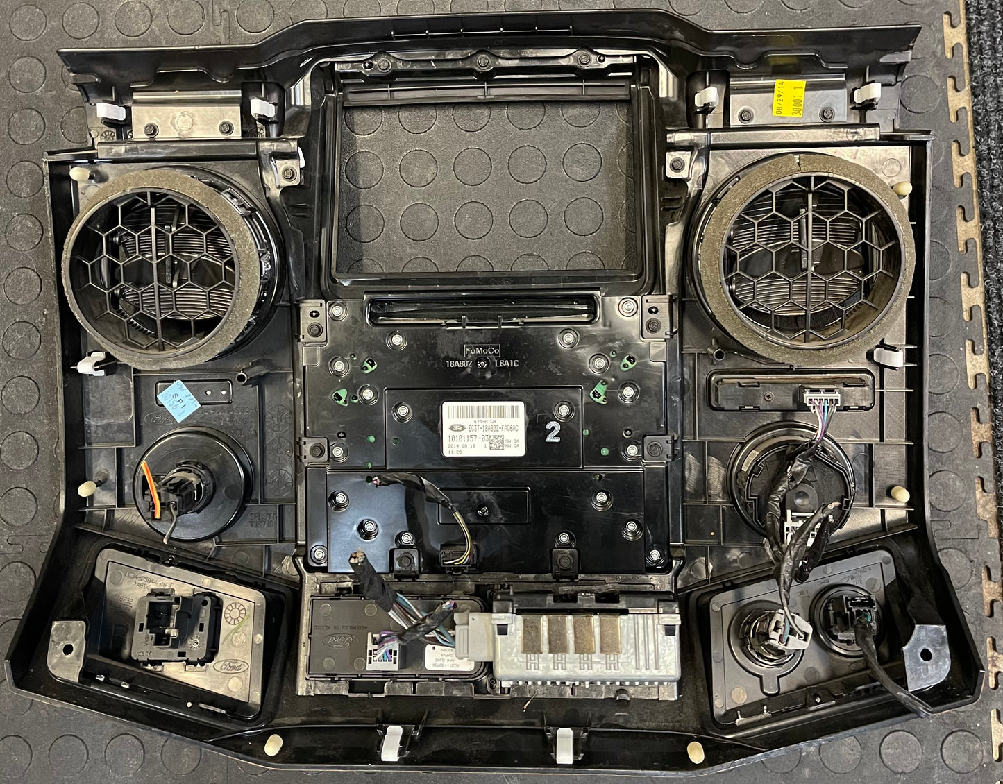 2015 Ford F250 Superduty Black LEATHER Crew Cab Power Heated/Cooled Interior.