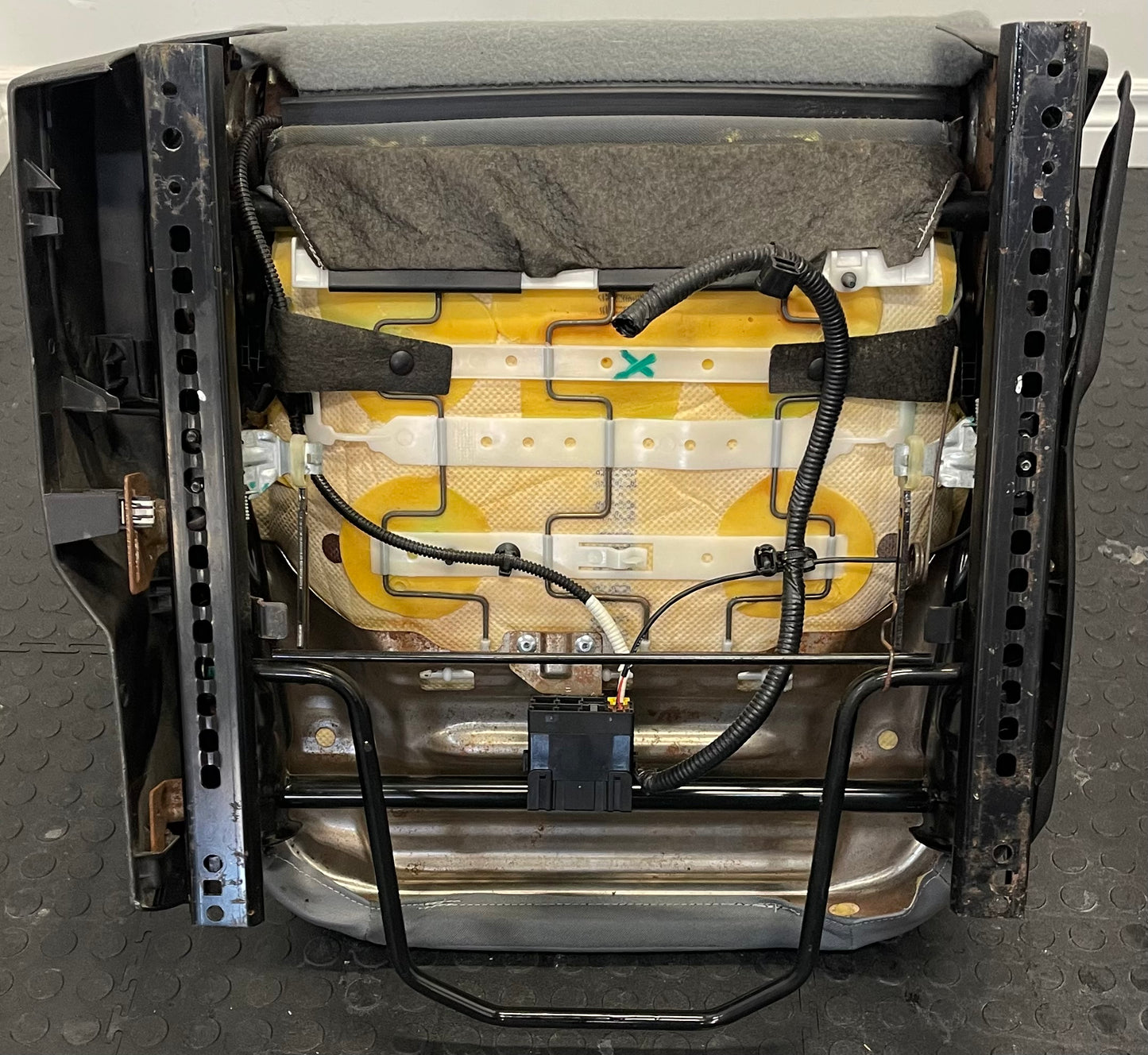 Ford Transit Passenger 2015-2019 Grey Vinyl Manual Driver and Passenger Seats