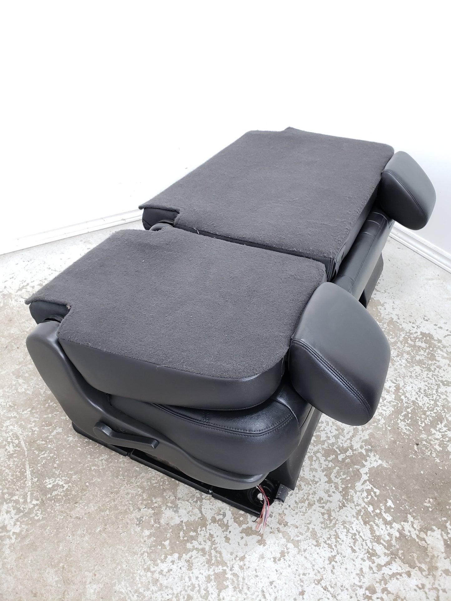 Suburban 2007-14 Yukon Tahoe XL 2nd second Row Bench Truck Seat Escalade Denali