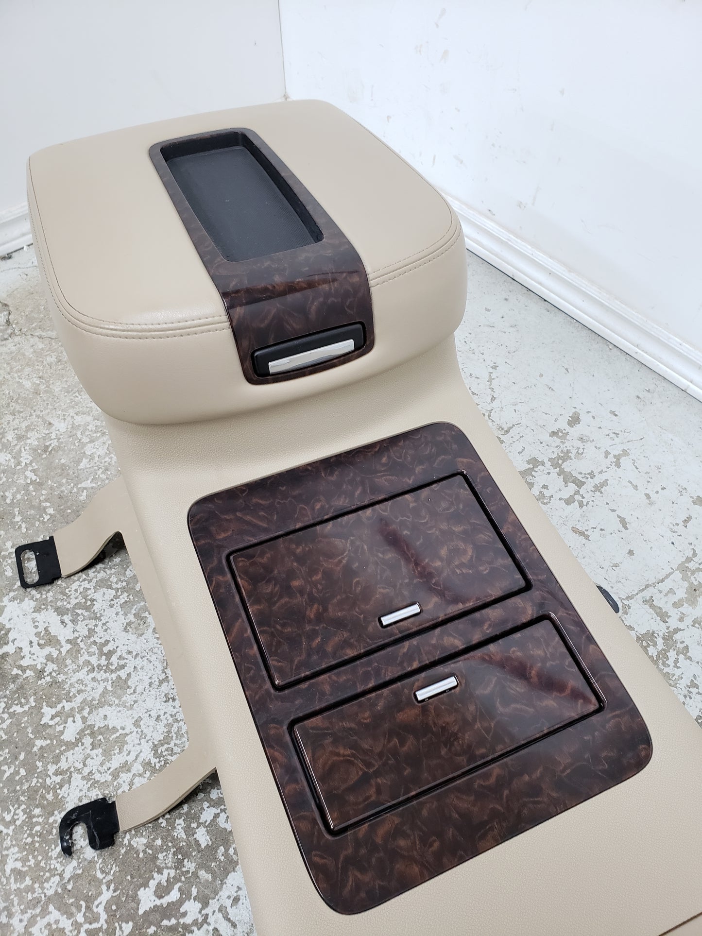 Escalade Chev Truck Silverado TAN LEATHER Seats Console Sierra Cadillac Yukon Tahoe