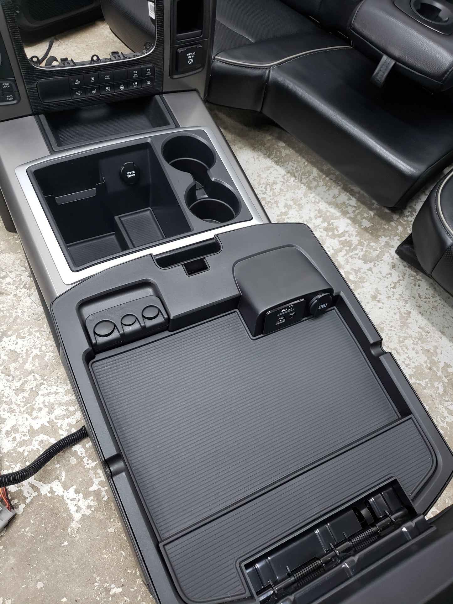 Dodge Ram 2015 Laramie Limited BLACK LEATHER Truck Seats Interior