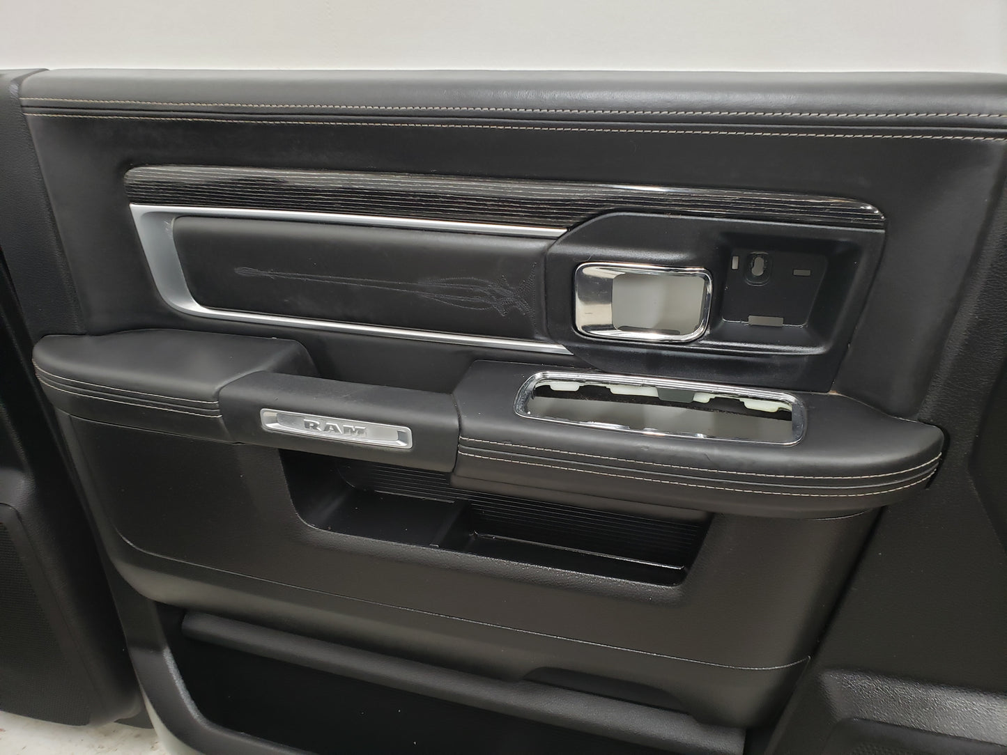 Dodge Ram 2015 Laramie Limited BLACK LEATHER Truck Seats Interior