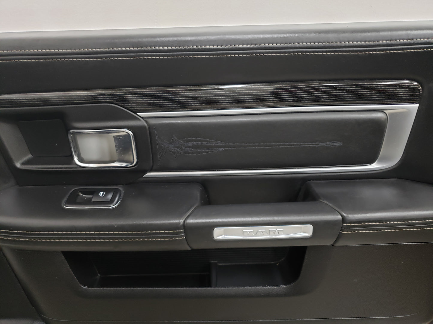 Dodge Ram 2015 Laramie Limited BLACK LEATHER Truck Seats Interior