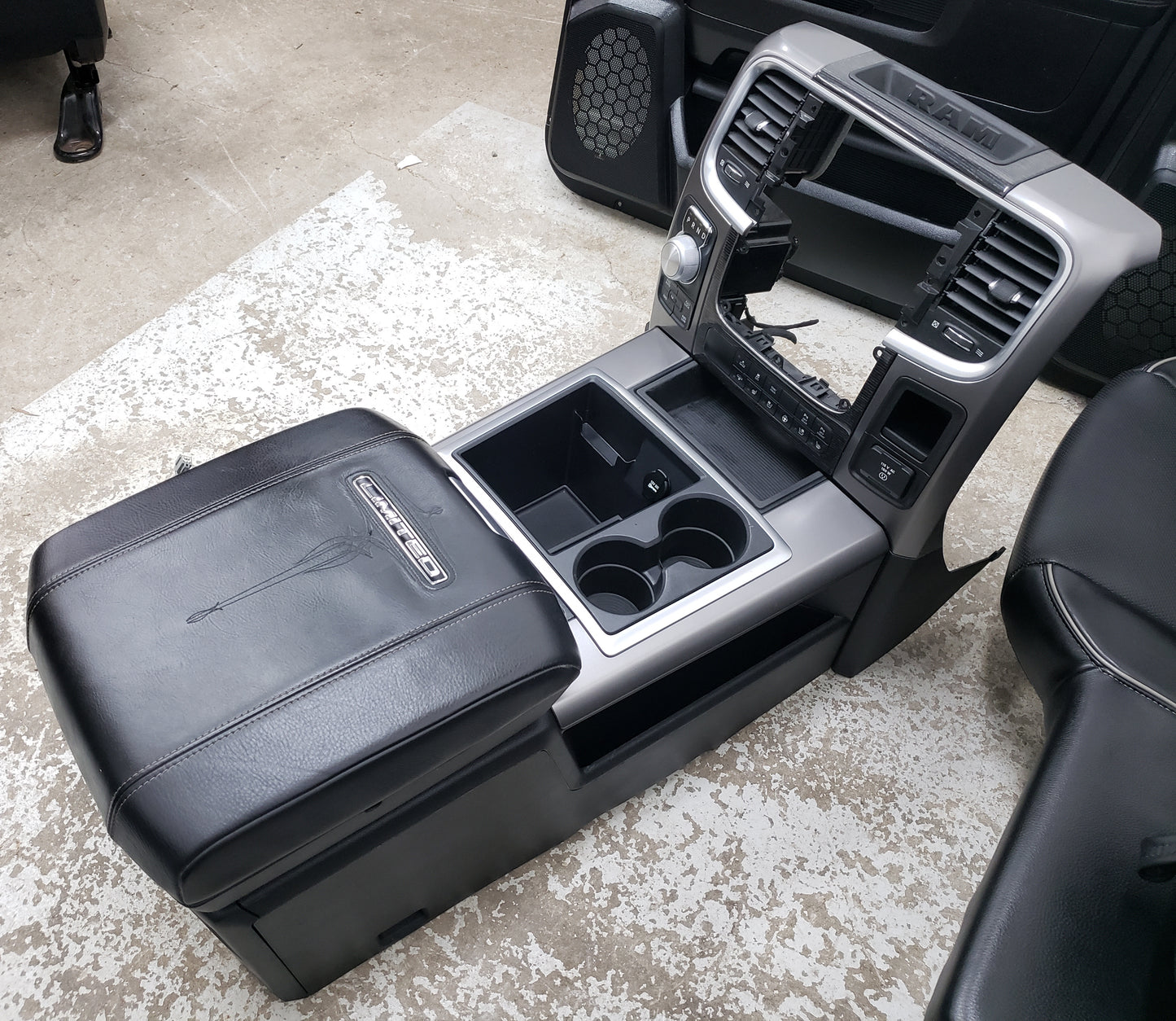 Dodge Ram 2015 Laramie Limited BLACK LEATHER Truck Seats Interior