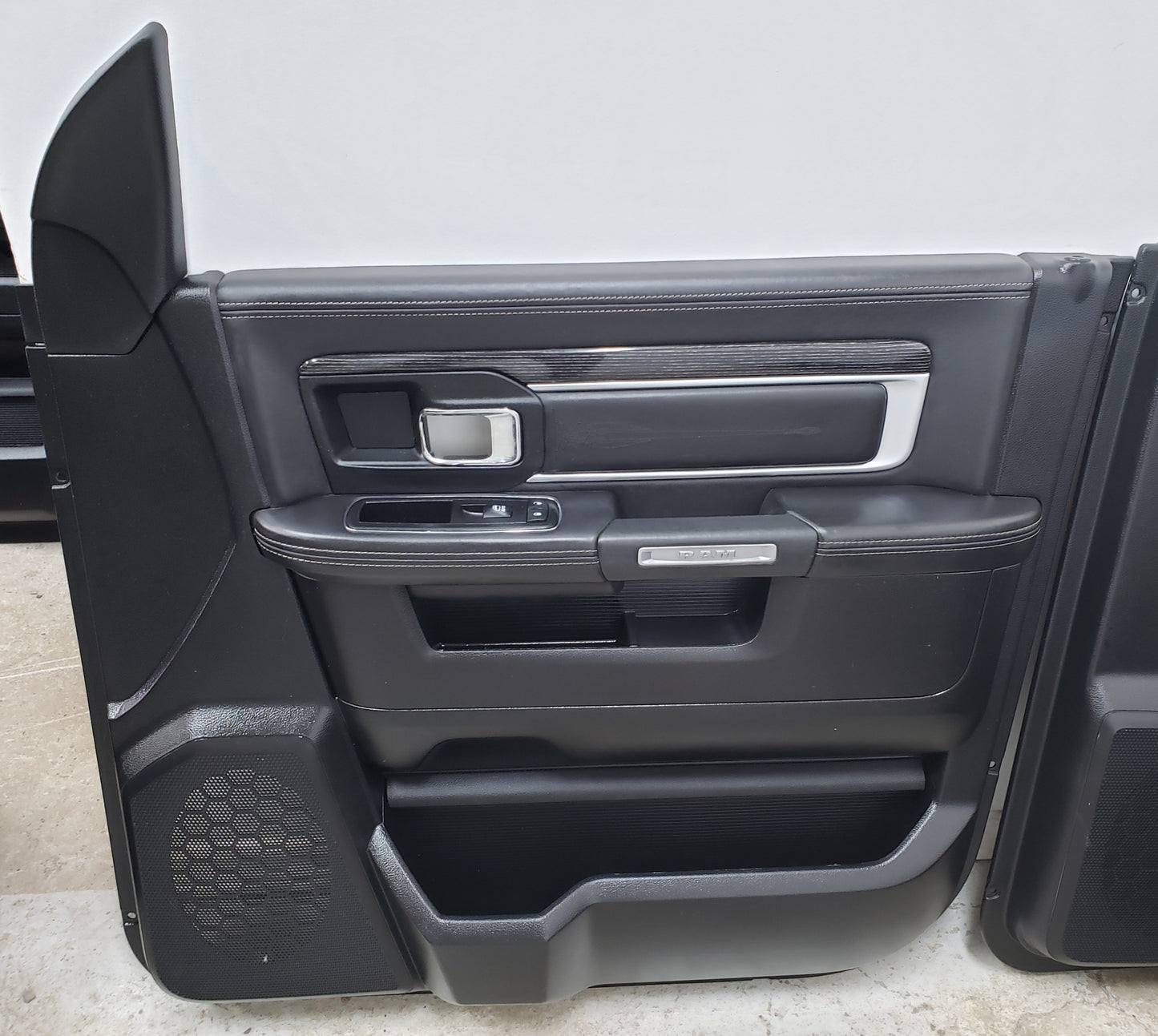 Dodge Ram 2015 Laramie Limited BLACK LEATHER Truck Seats Interior
