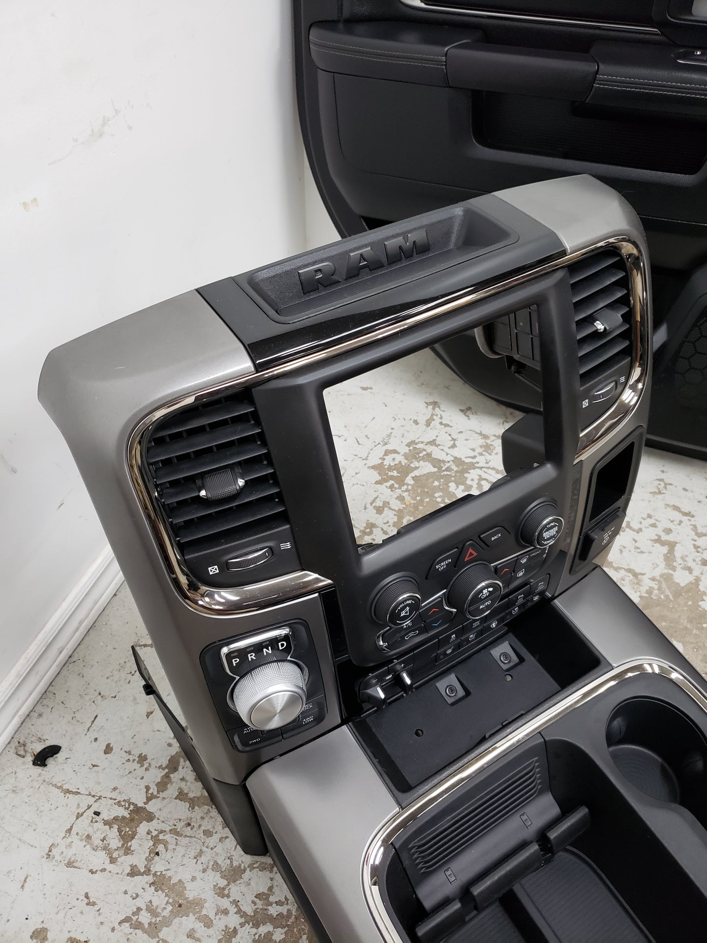 Dodge Ram 2018 BLACK LEATHER Truck Seats Console Door Pad Laramie