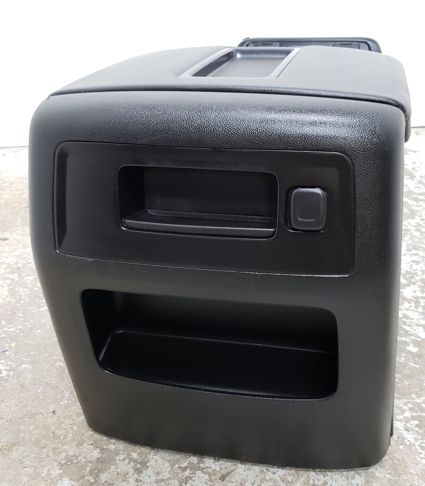 Chev Truck Silverado 2015 Black hard Pastic Center Console Sierra