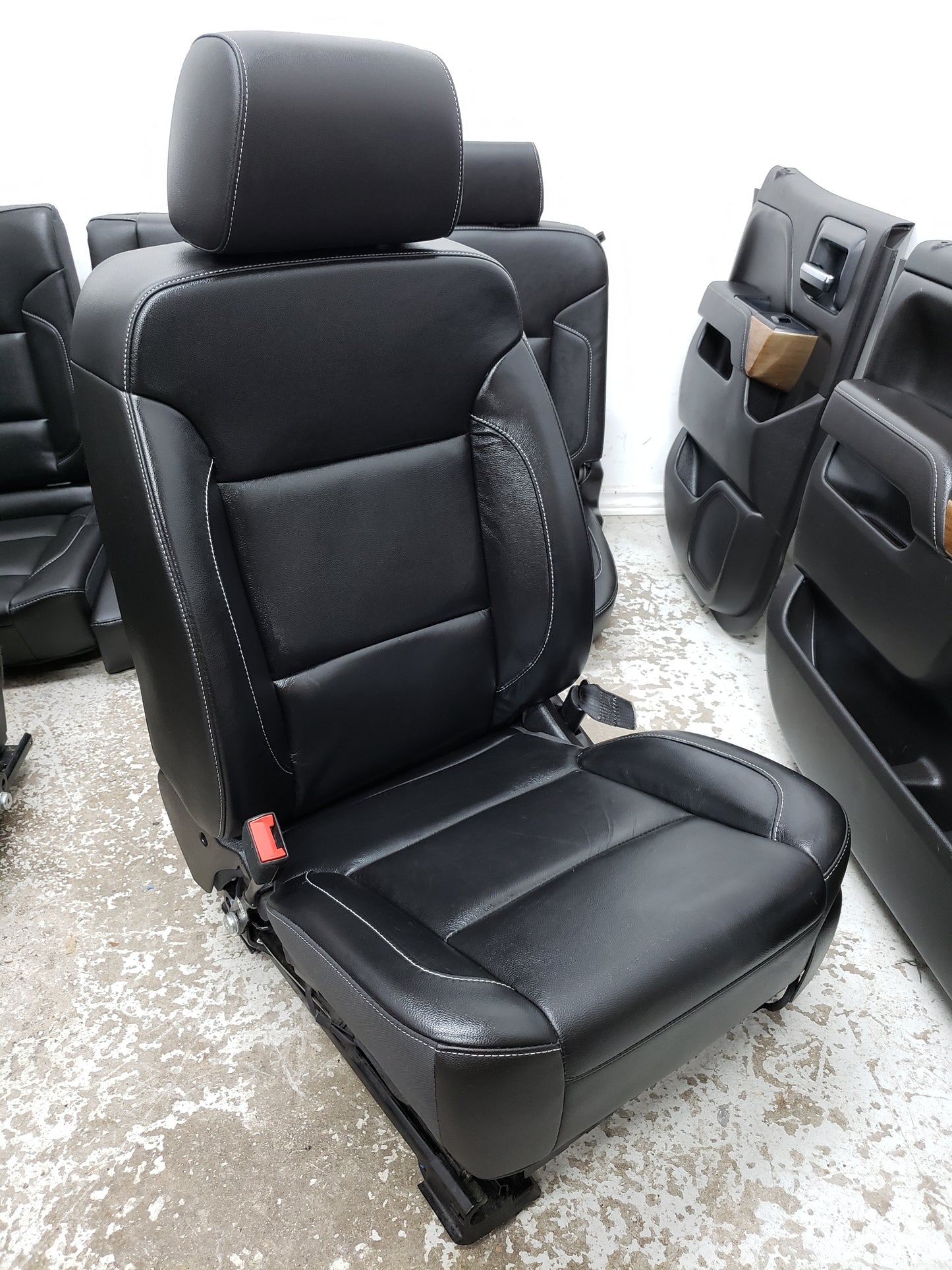 Chev Silverado 2017 Double Cab BLACK LEATHER Seats Interior LTZ GMC Sierra