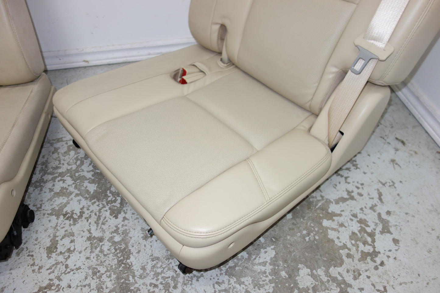 Cadillac Escalade 2013 3rd Row Seats Third Tan Cashmere Yukon Tahoe