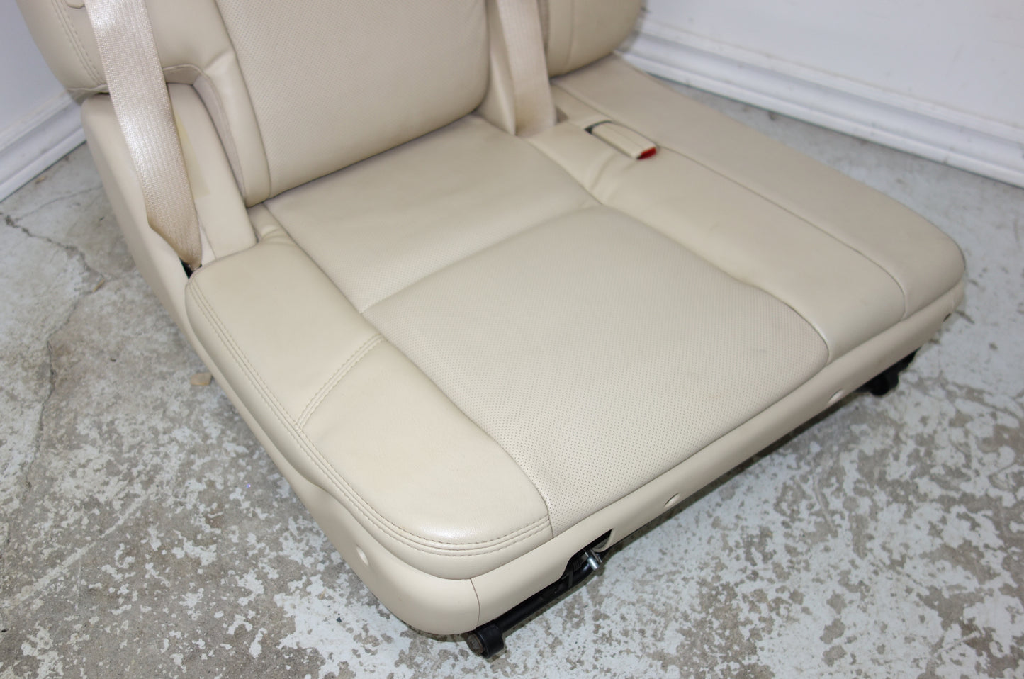 Cadillac Escalade 2013 3rd Row Seats Third Tan Cashmere Yukon Tahoe