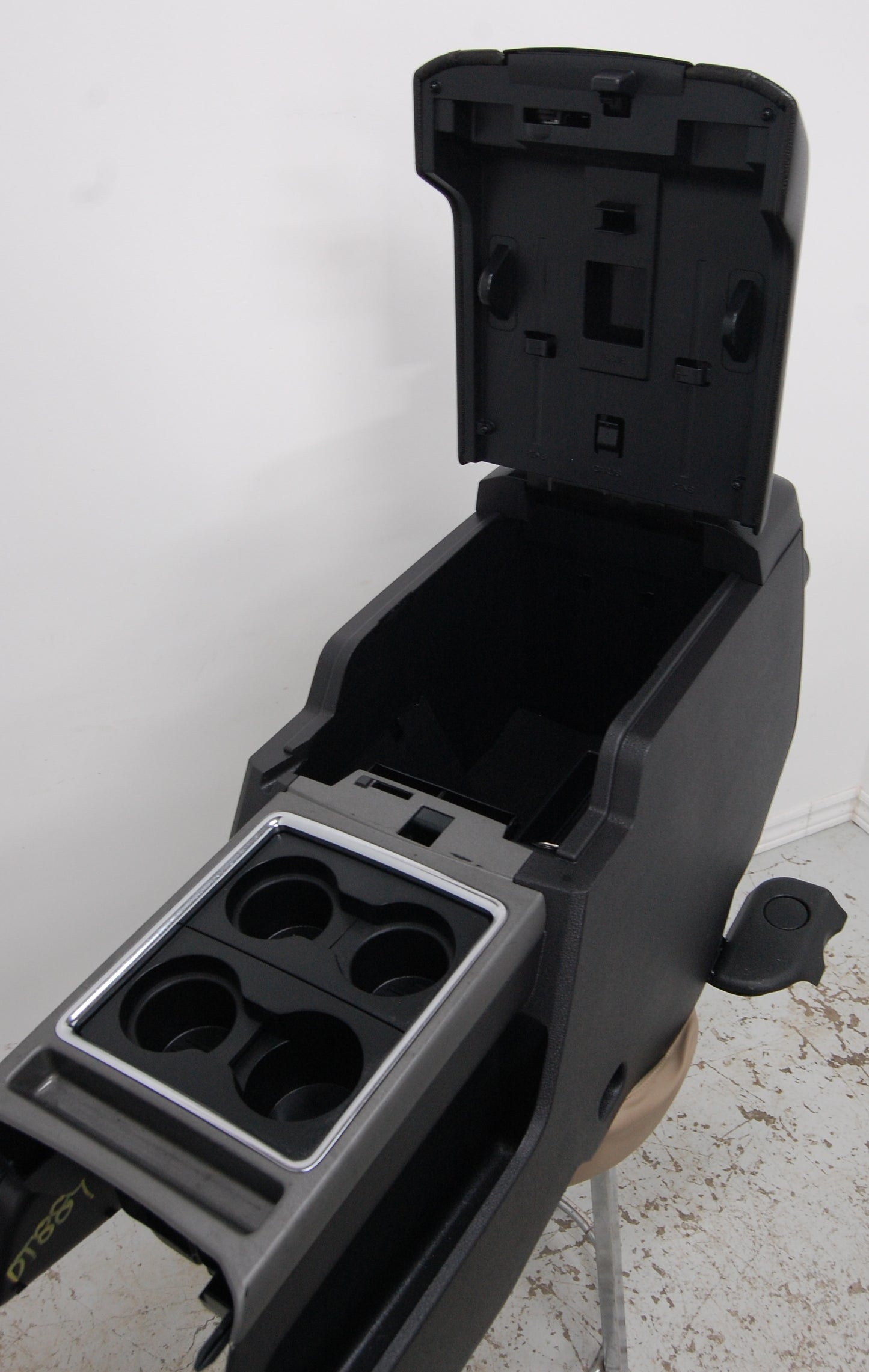Ford F250 Superduty BLACK LEATHER Truck Seats Power Heated Cooled with Console