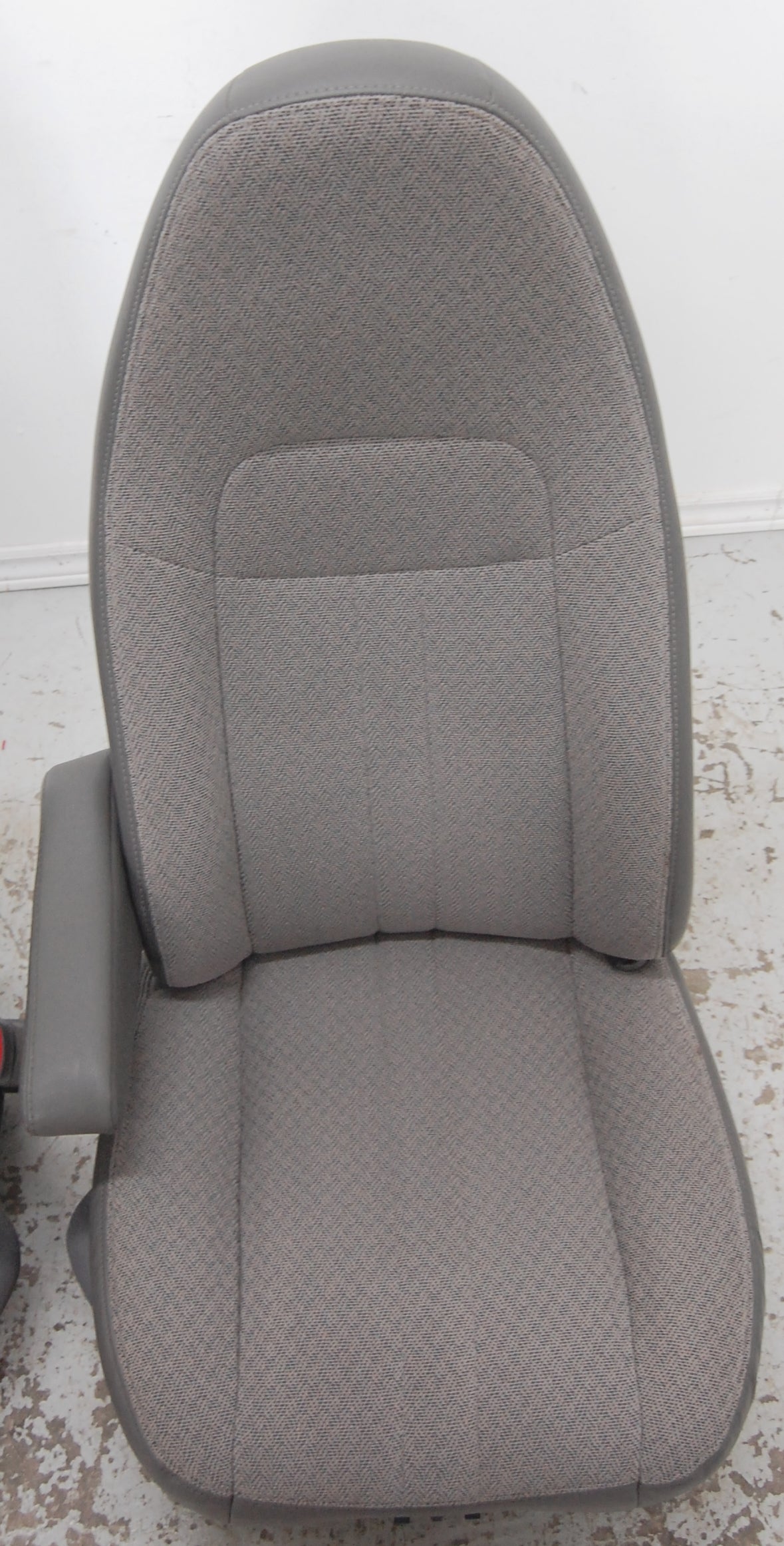 Chev Savanna Van Power Grey Cloth Front Seats GMC Chevy Express Savana