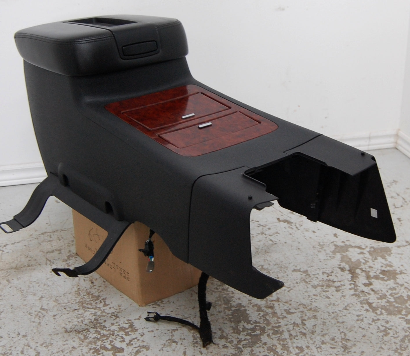 Chevy Truck Silverado BOSE Center Woodgrain Console Sierra Yukon