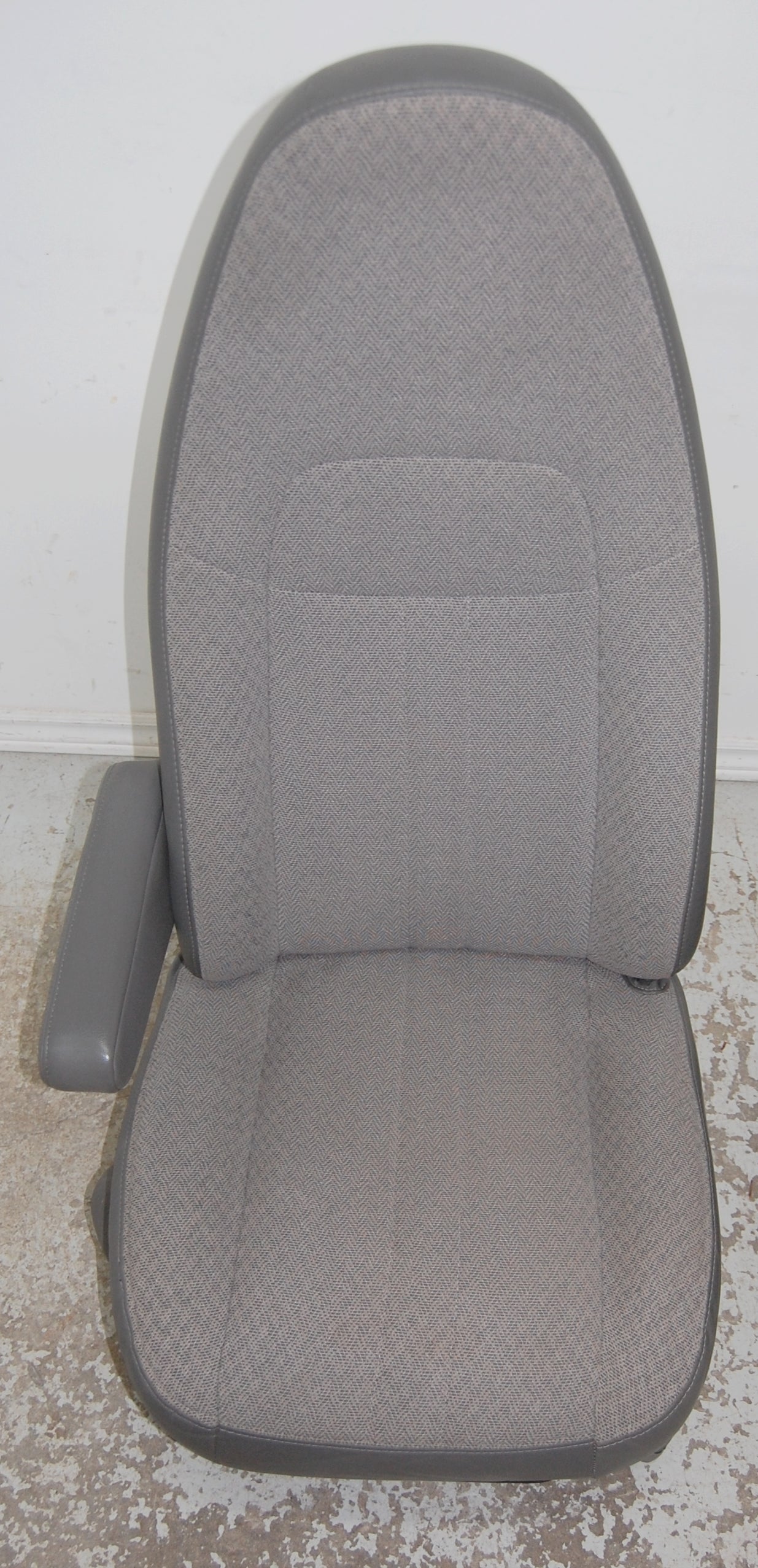 Chev Savanna Van Manual Front Seats GMC Chevy Express Savana