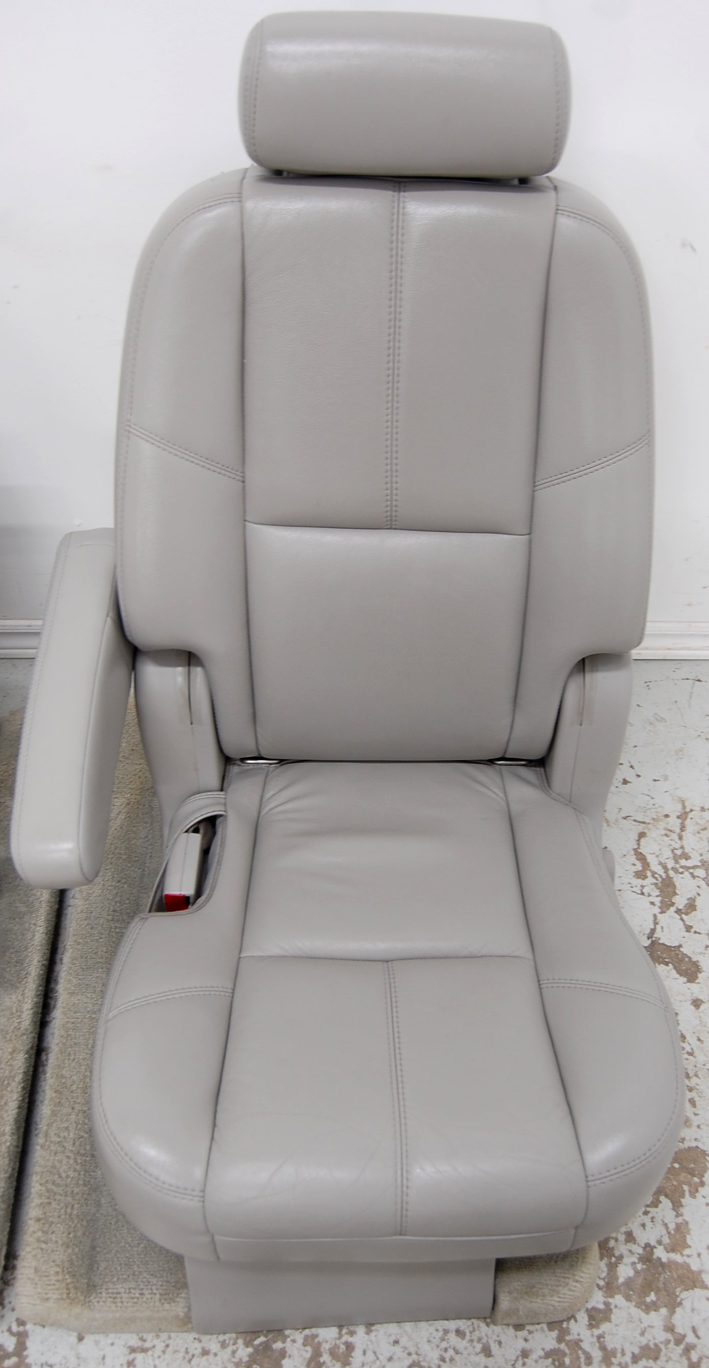 Chevy Truck Tahoe 2nd Row Bucket Seats Suburban Yukon XL Denali
