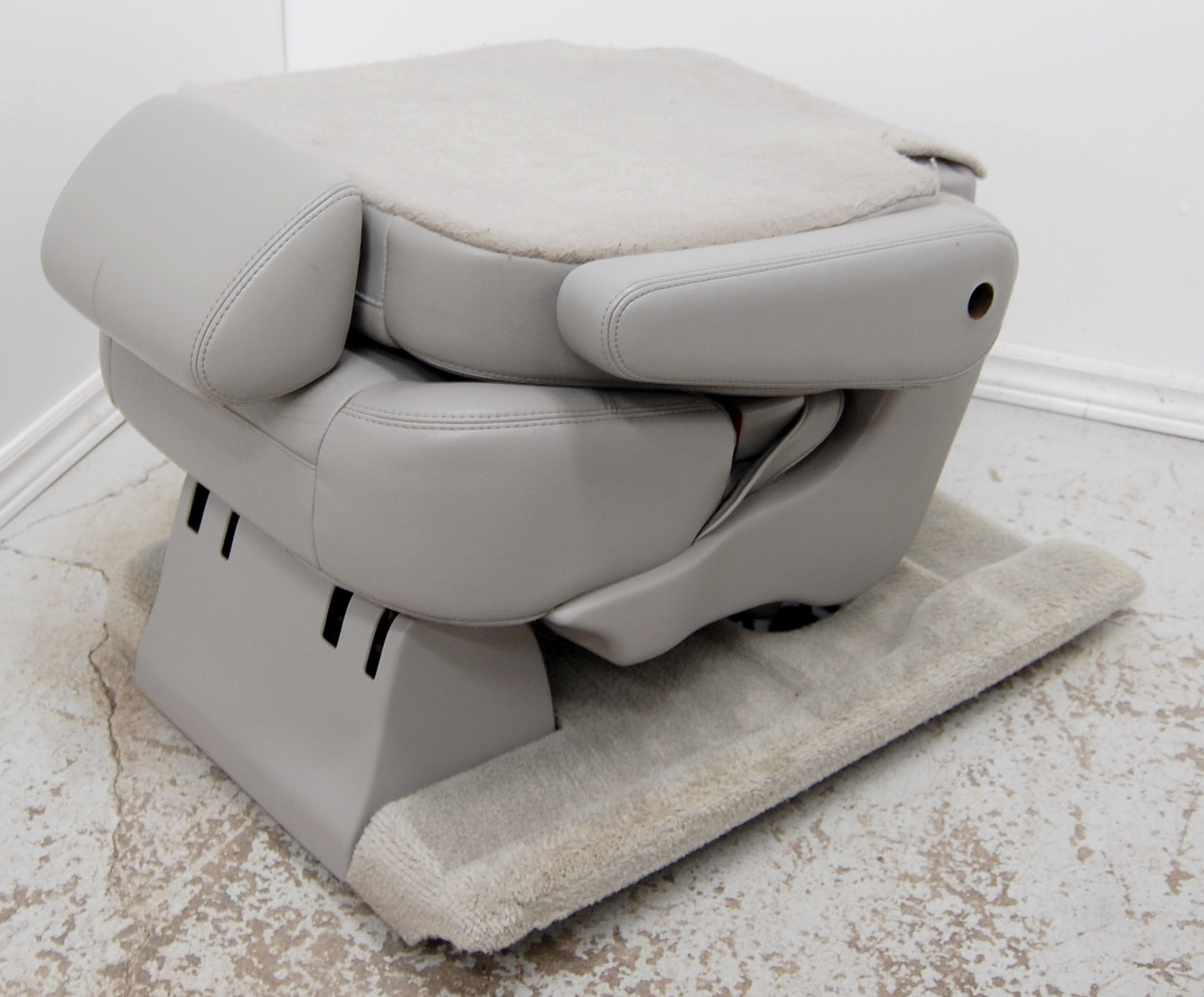 Chevy Truck Tahoe 2nd Row Bucket Seats Suburban Yukon XL Denali