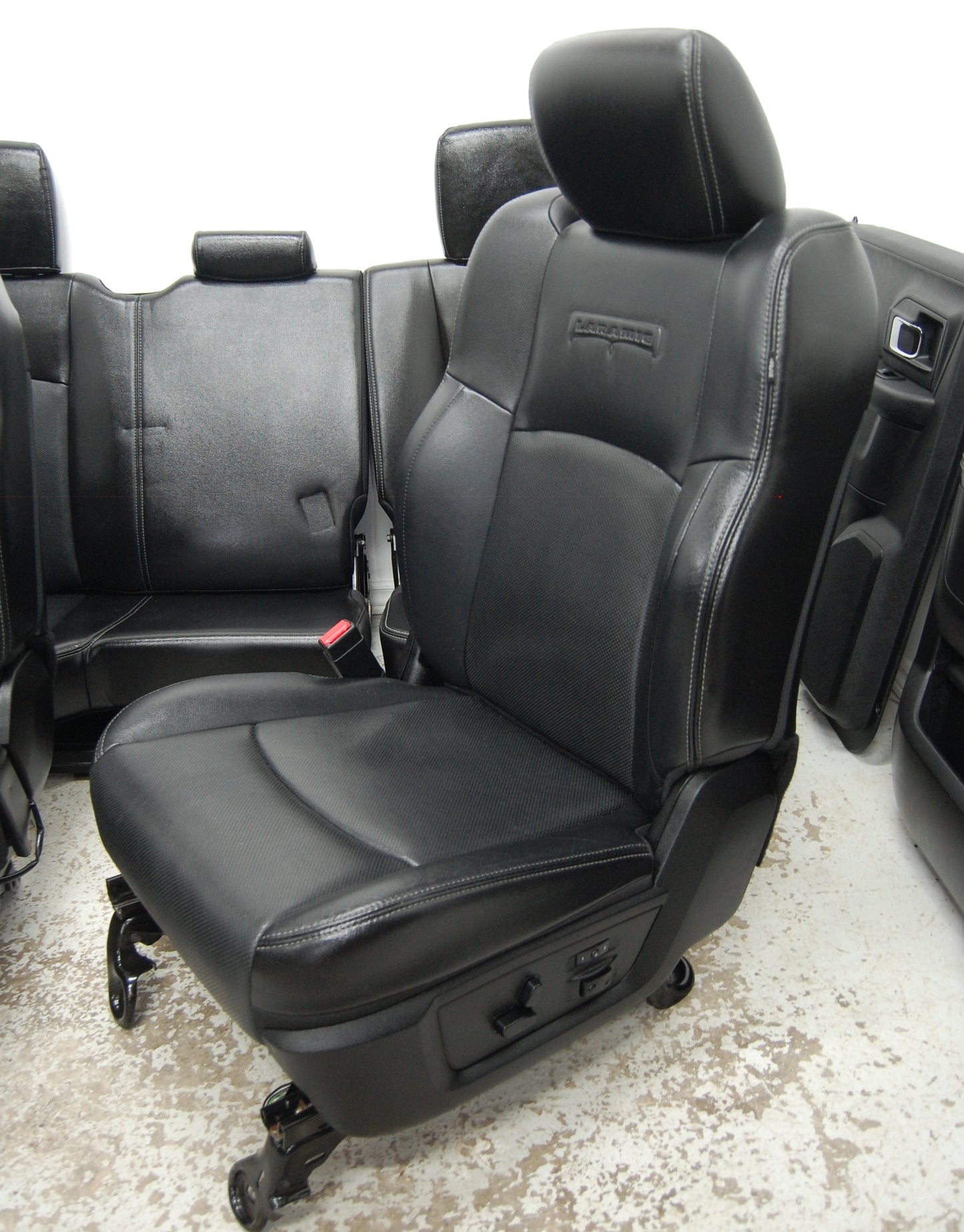Dodge Ram Laramie 2014 BLACK LEATHER Truck Seats Console Door Pad Panels Interior