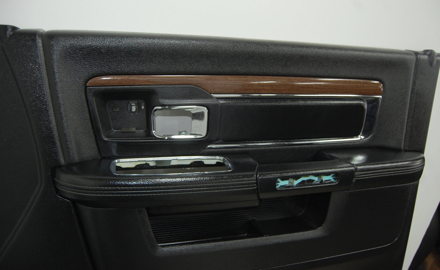 Dodge Ram Laramie 2014 BLACK LEATHER Truck Seats Console Door Pad Panels Interior