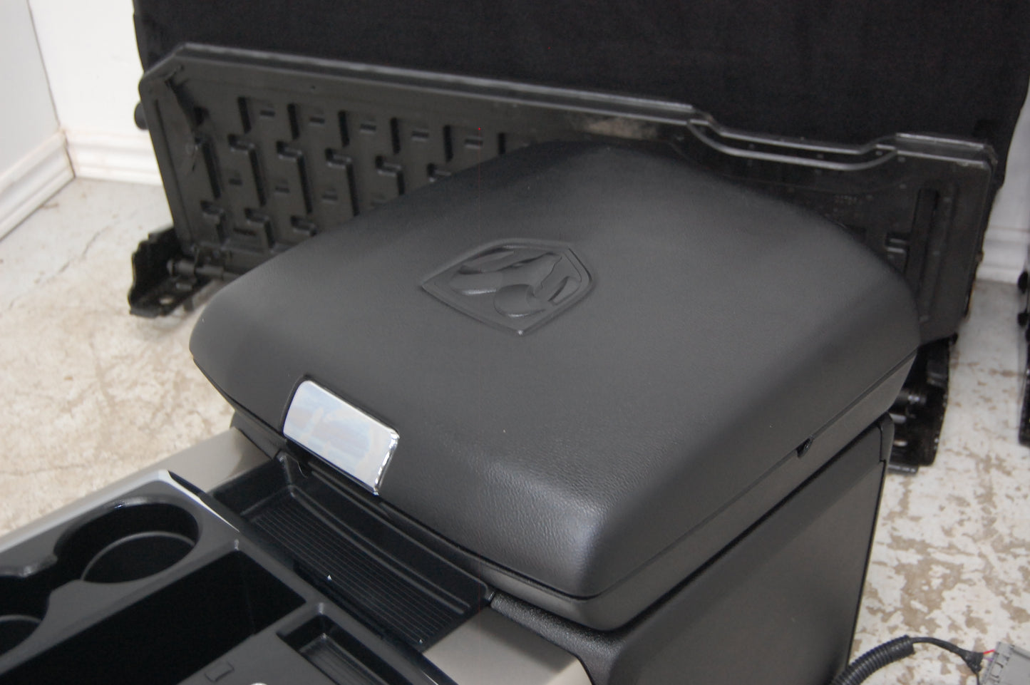 Dodge Ram Laramie 2014 BLACK LEATHER Truck Seats Console Door Pad Panels Interior
