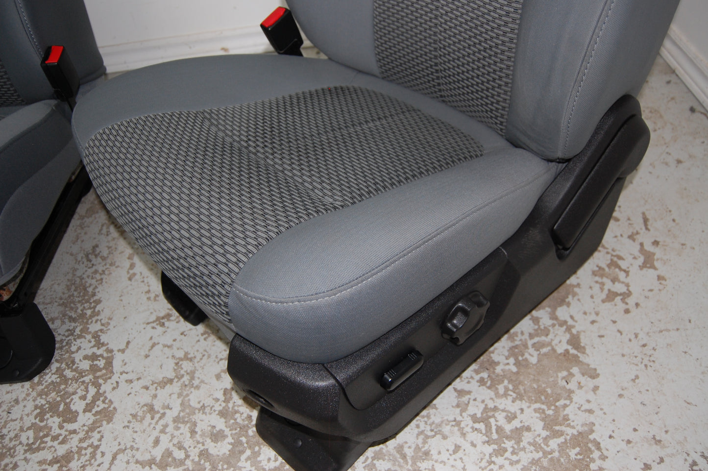 Ford Superduty Truck 2014 Grey Cloth POWER Front Seats F250 F350 F450 F550