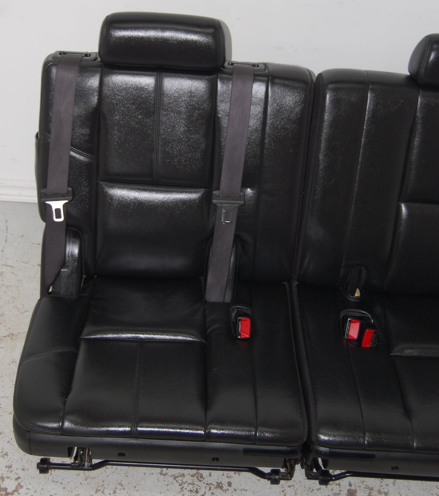 Chevy Tahoe Yukon 2012 3rd Row Black Leather Seats Third Suburban Denali Escalade