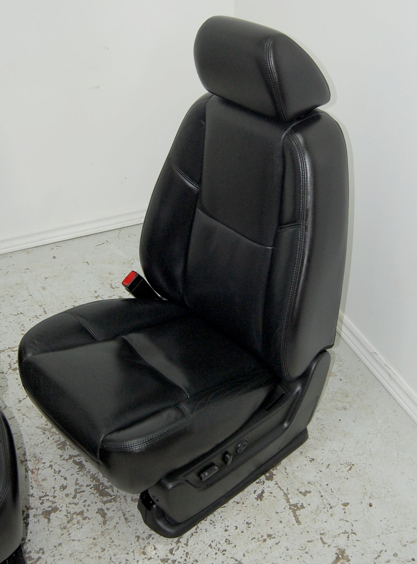 Chevy Truck Escalade 2012 Power Heat Cooled BLACK LEATHER Front Seats