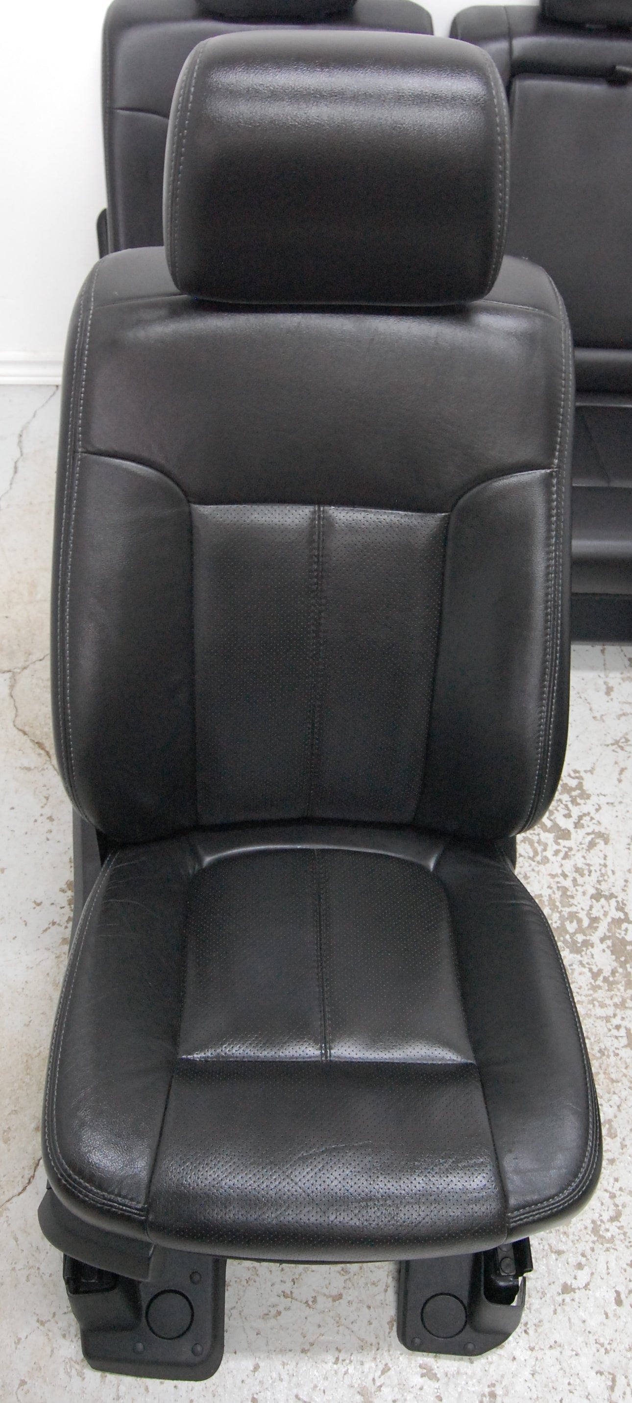 Ford F250 Superduty BLACK LEATHER Truck Seats Power Heated Cooled with Console
