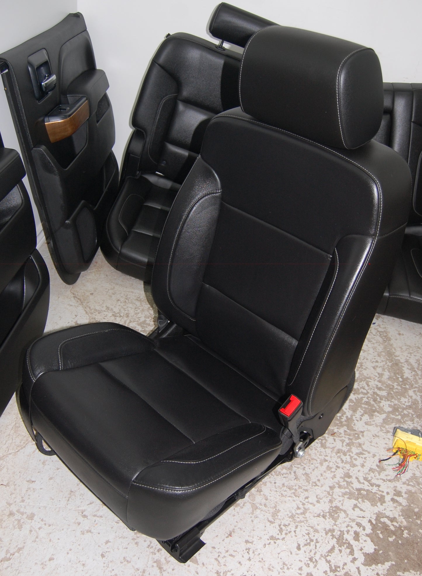 Chev Truck 2015 Silverado LTZ GMC Sierra BLACK LEATHER Seats