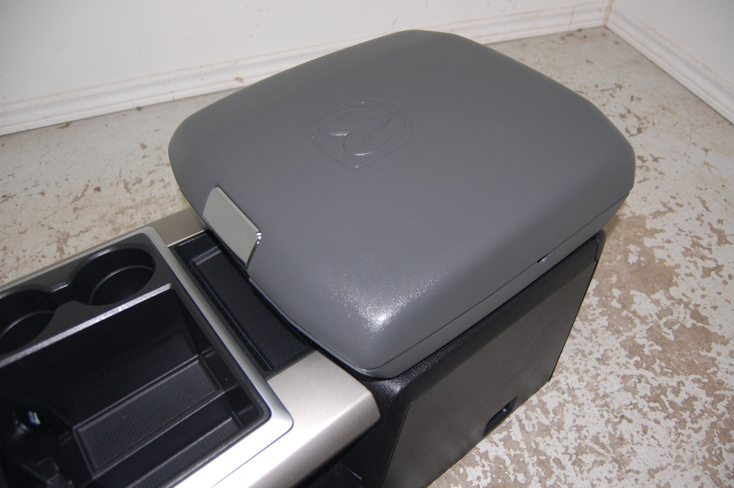 Dodge Ram 2015 Laramie Truck Center Console Kit