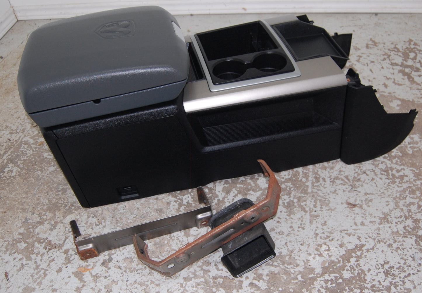 Dodge Ram 2015 Laramie Truck Center Console Kit