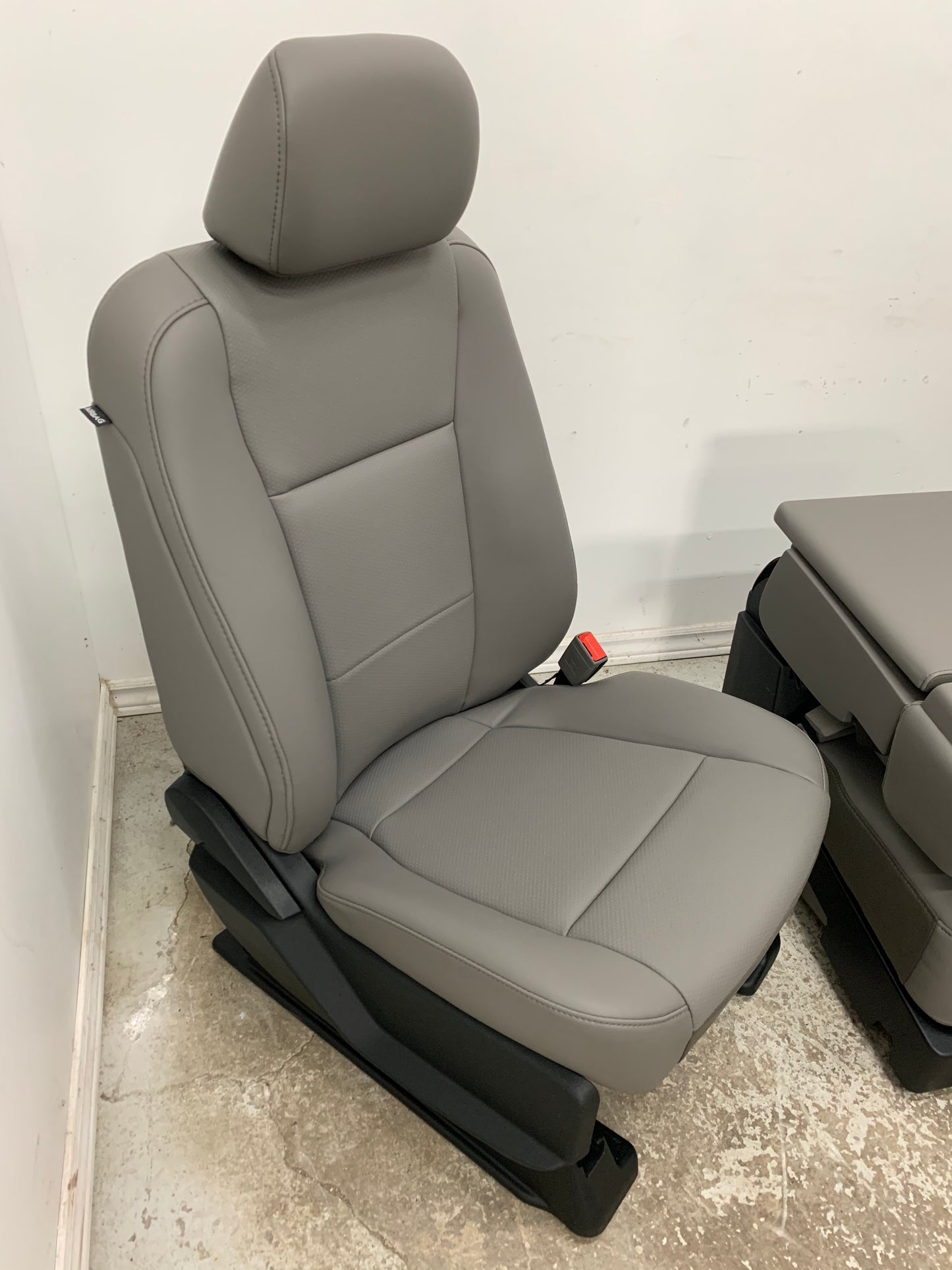 Ford F250 Superduty 2022 Seats Console F350 F450 Custom Truck NTO New Take Out