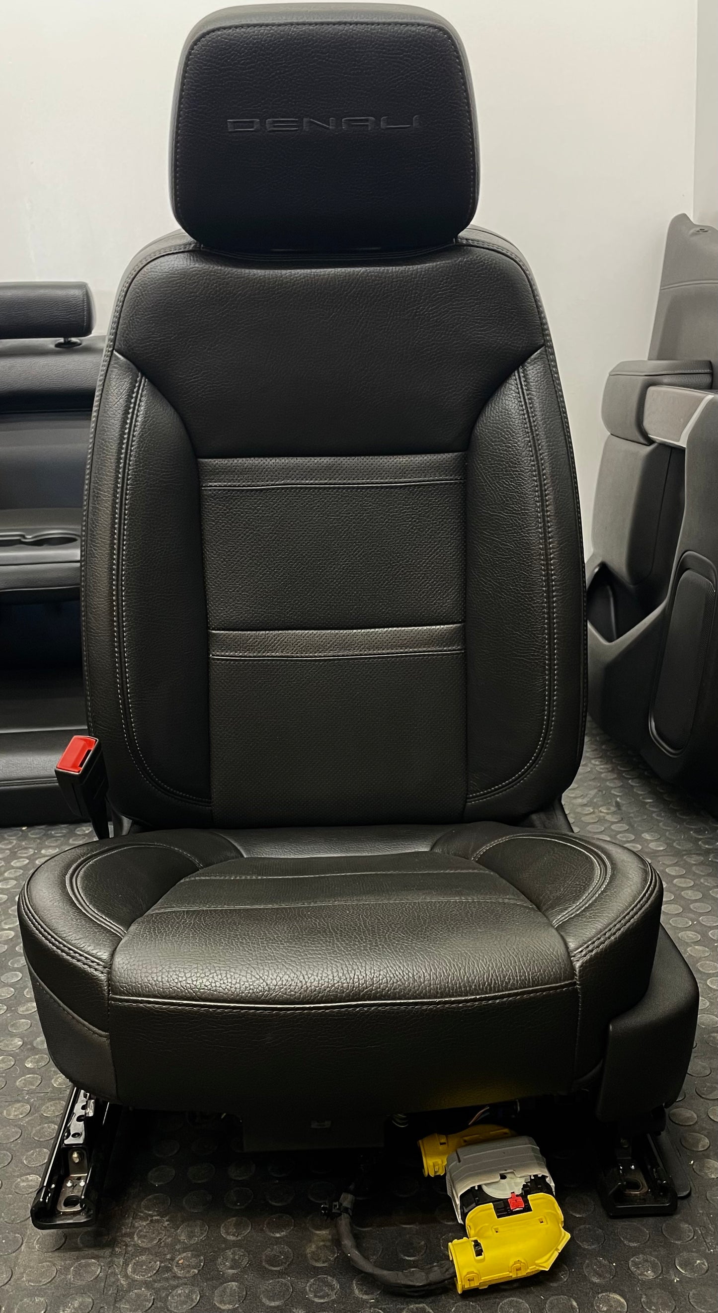 2021 GMC Sierra Denali Crew Cab Black LEATHER Interior.