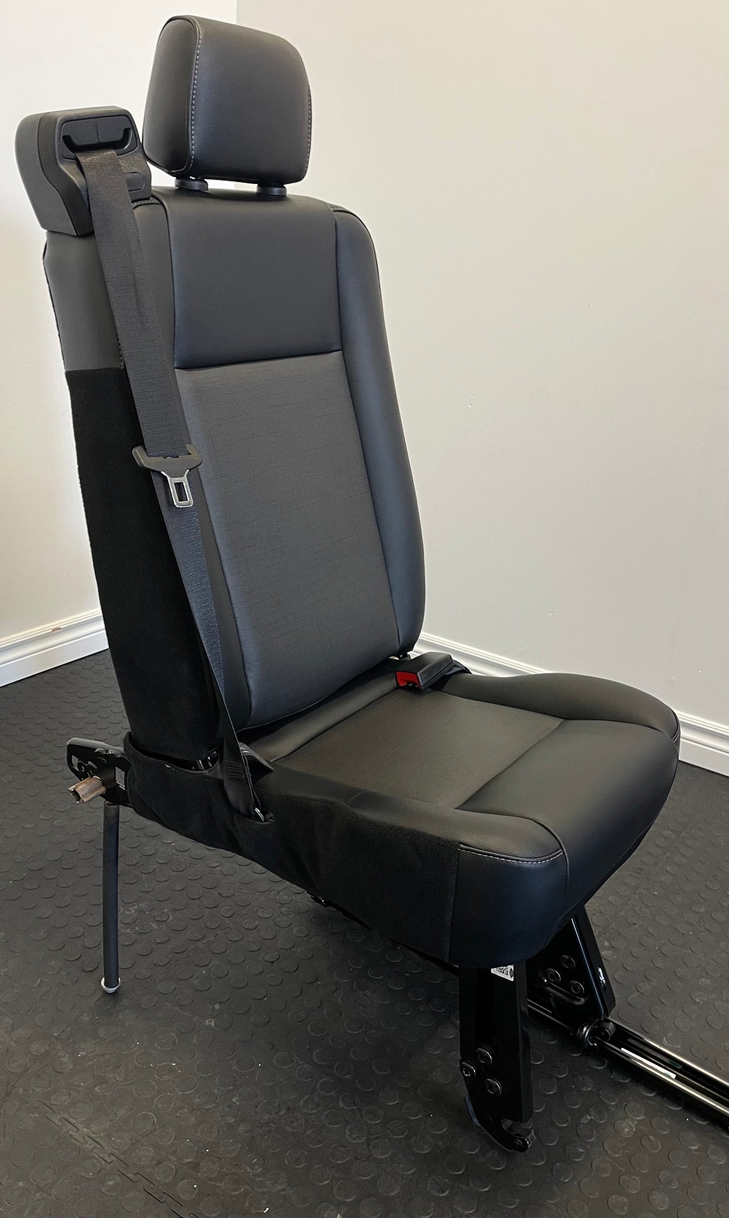 Ford Transit Passenger Van 2020 Black Vinyl Right Front Wheel Well Mounted Single Seat.