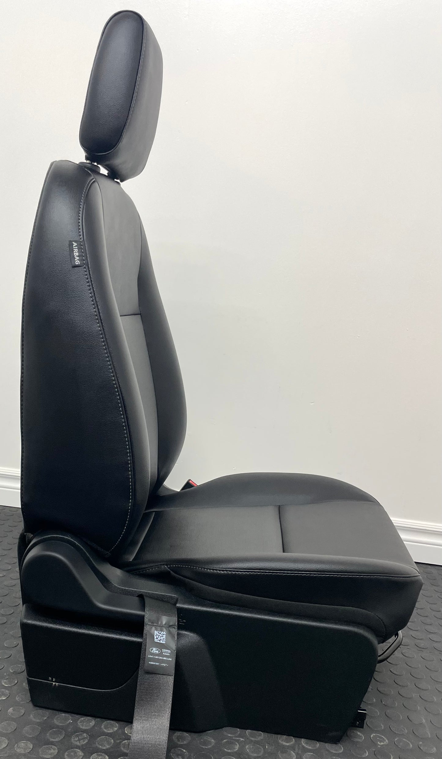 00 New Take Out Black Vinyl Right Front Passenger Single 2024 Ford Transit Seat