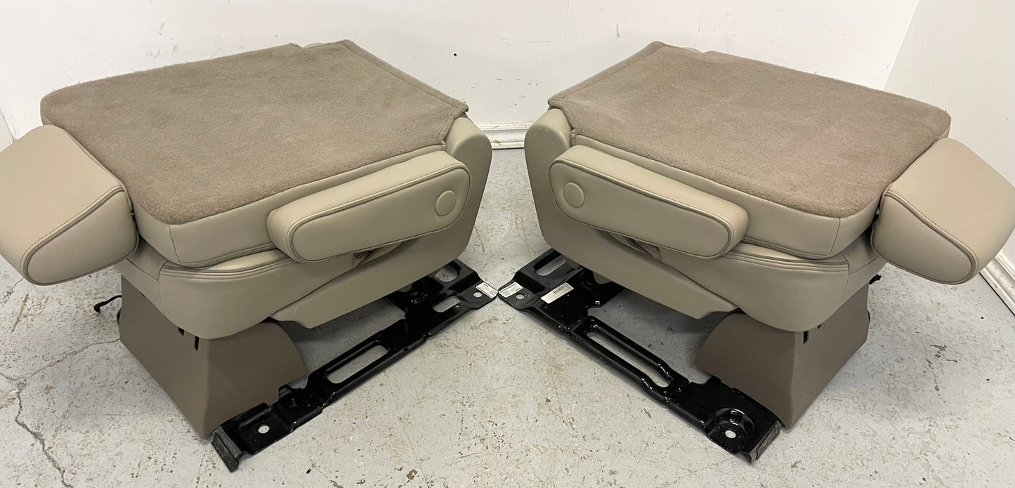 2016 GMC Yukon Denali XL Cashmere Tan LEATHER Second Row Bucket Seats.