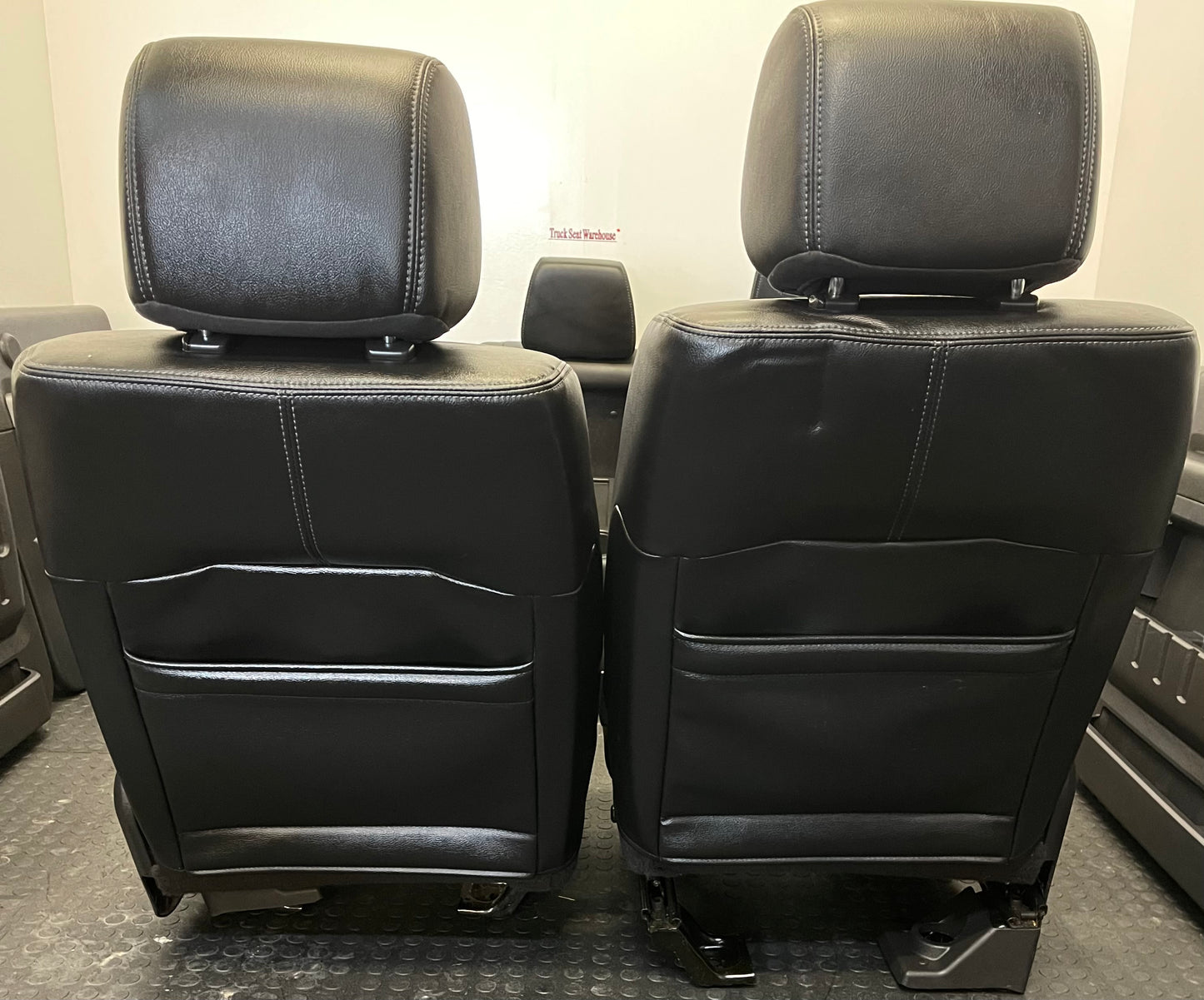 2015 Ford F250 Superduty Black LEATHER Crew Cab Power Heated/Cooled Interior.