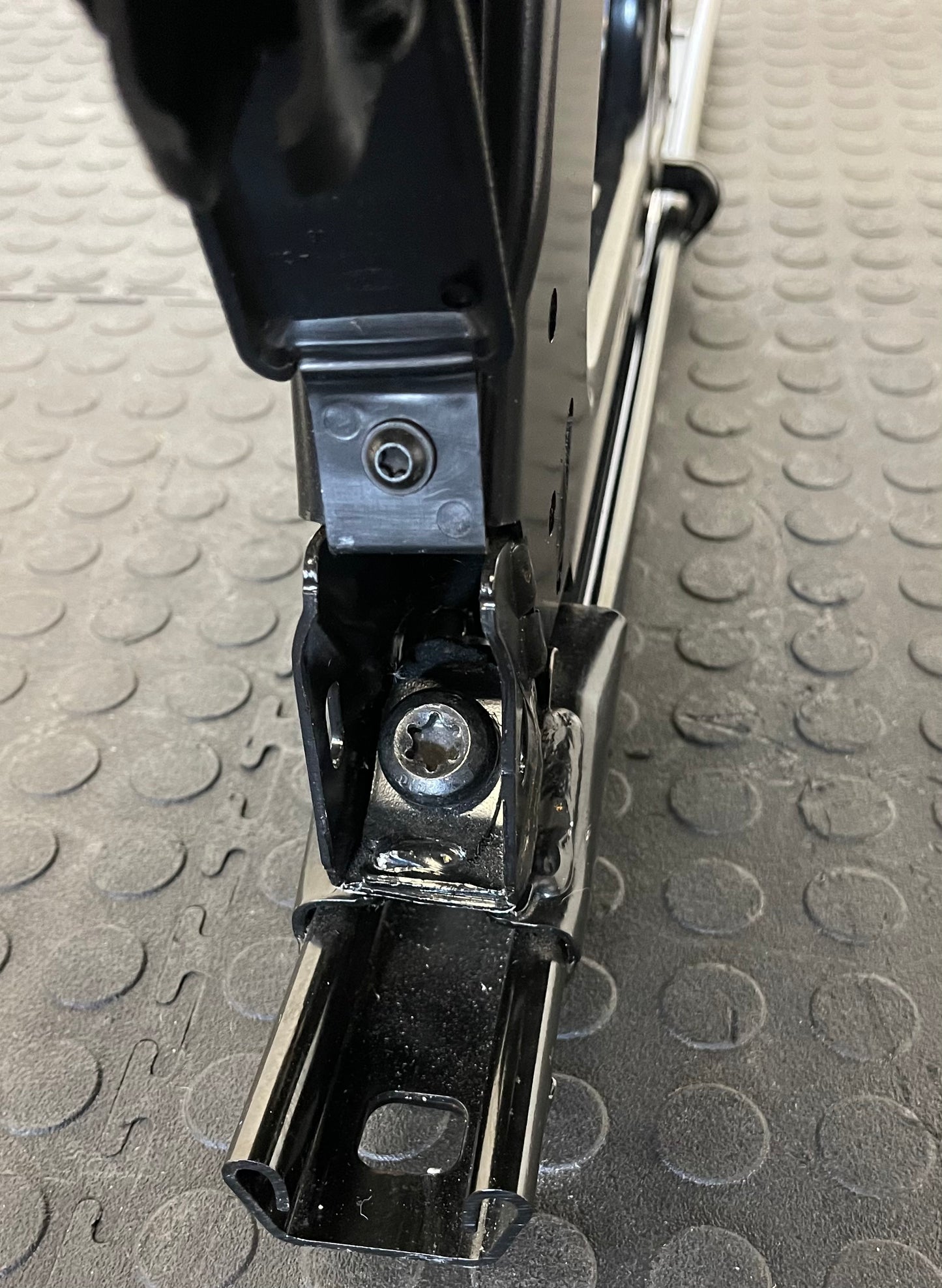 Ford Transit Passenger Seat 2015-2019 Black Cloth Right Front Wheel Well Mounted Single Seat