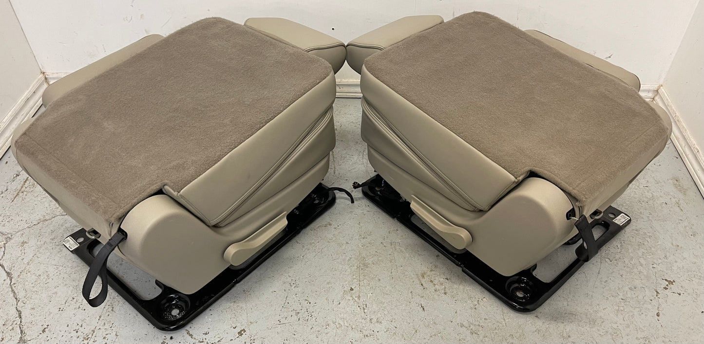 2016 GMC Yukon Denali XL Cashmere Tan LEATHER Second Row Bucket Seats.