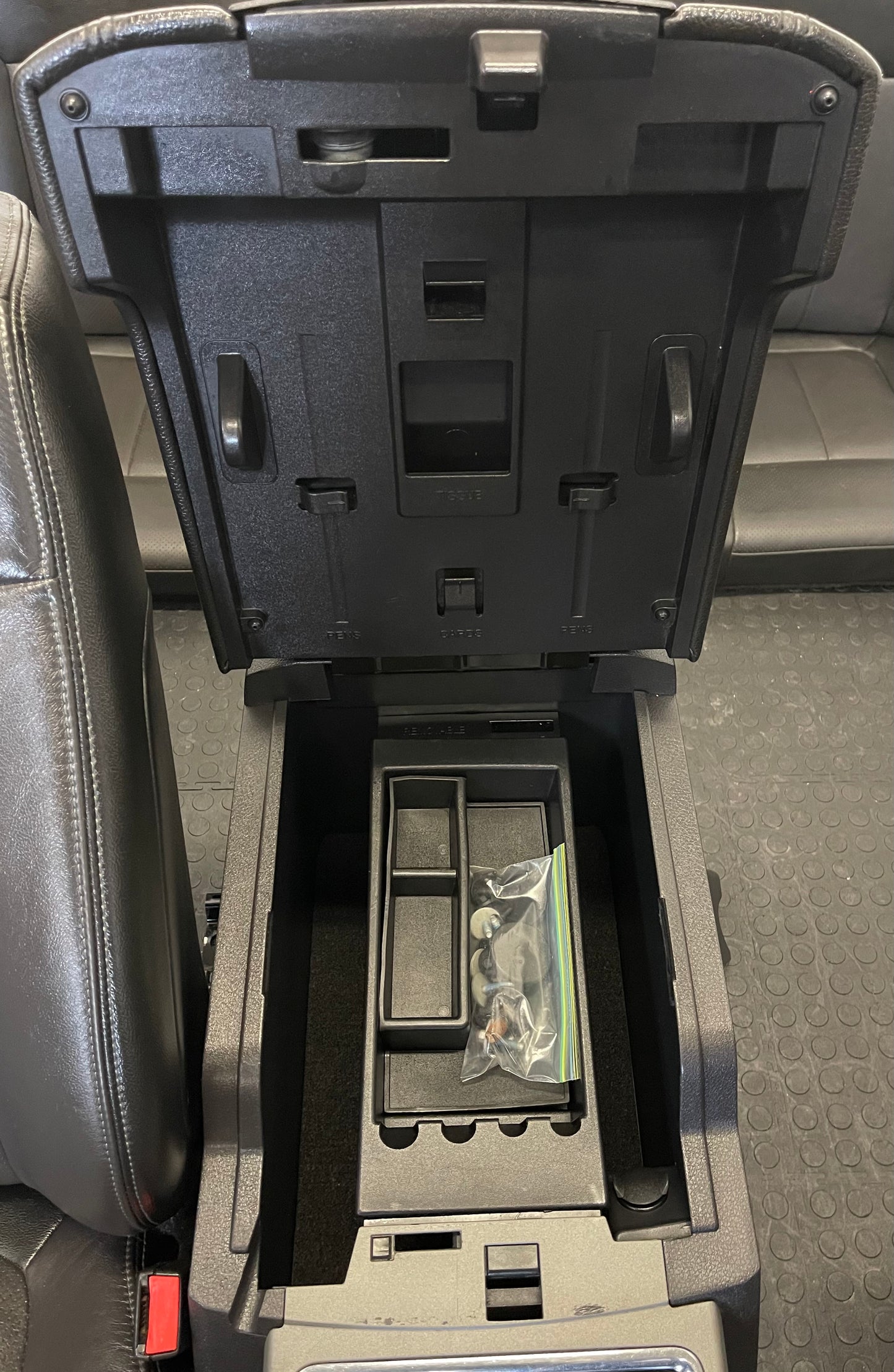 2015 Ford F250 Superduty Black LEATHER Crew Cab Power Heated/Cooled Interior.