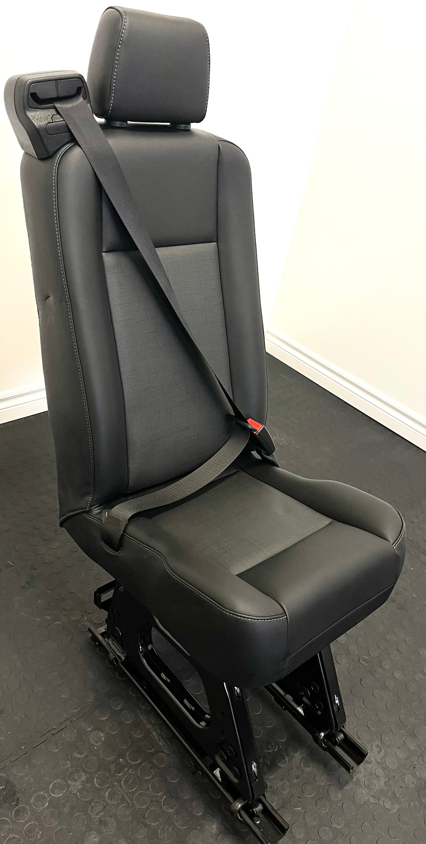 Ford Transit Passenger Van 2020 Black Vinyl Universal Fit Single Seat Quick Release Removeable VANLIFE Cargo Camper Savanna Express