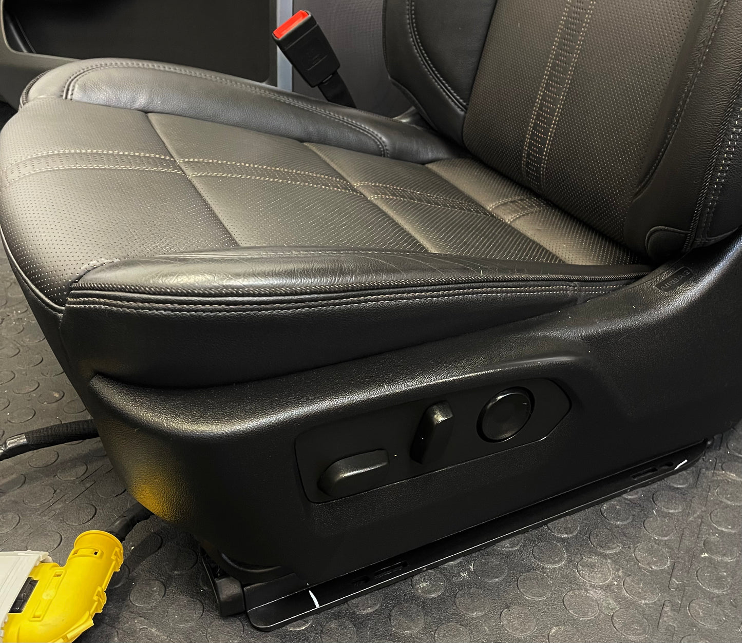 2023 Chevrolet Silverado High Country Interior - Black LEATHER Interior Set