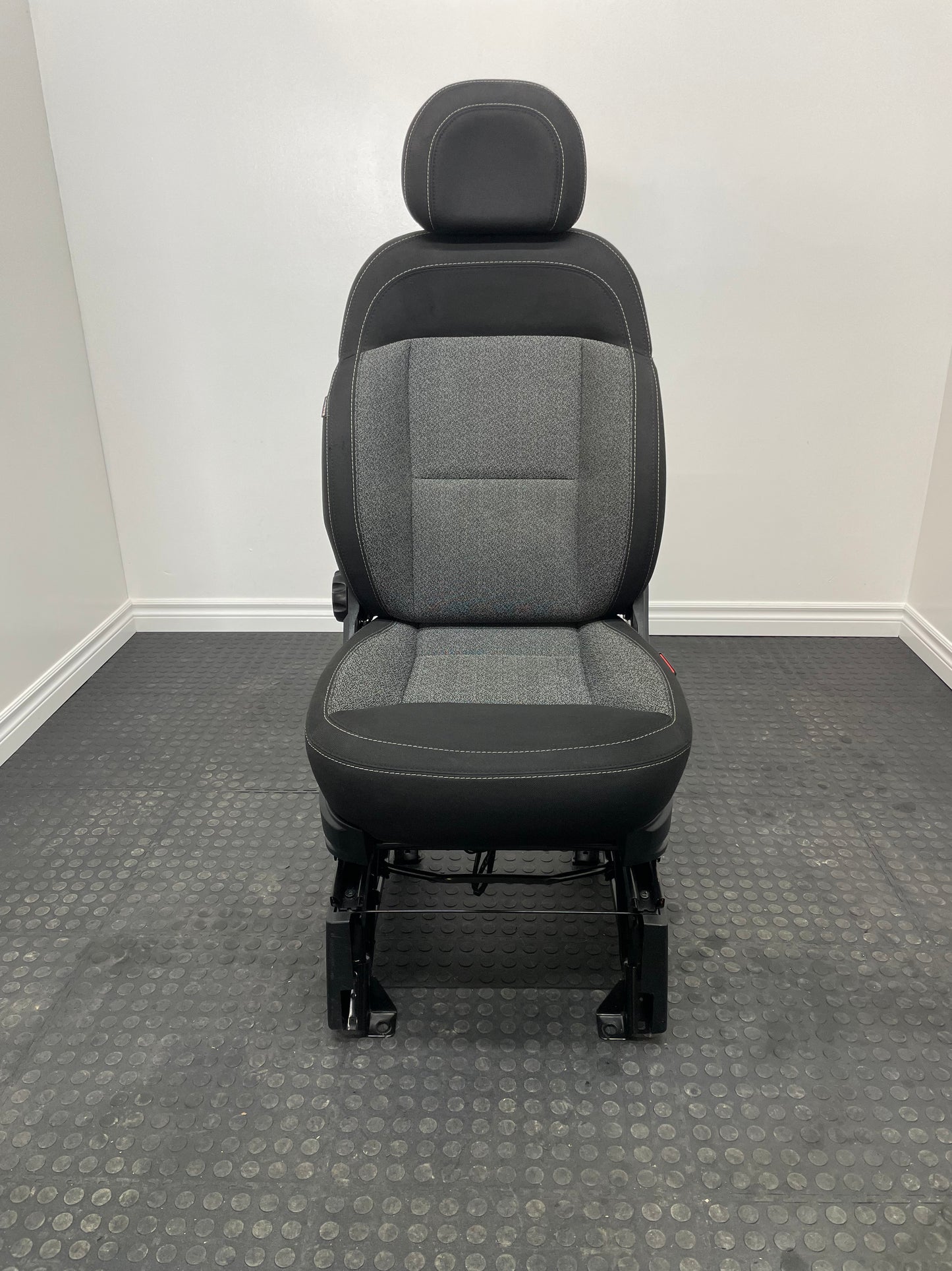 2020 Dodge ProMaster Van Passenger Side Front Single Seat