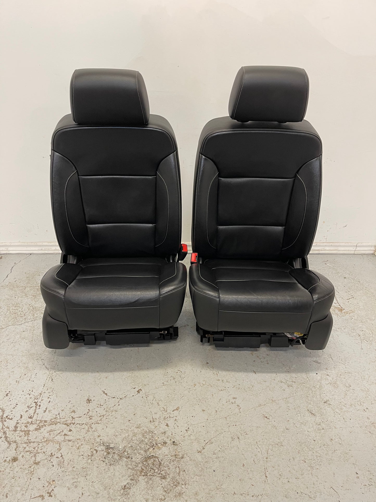 Chevrolet Silverado 2016 Crew Cab BLACK LEATHER Power Heated Front Seats