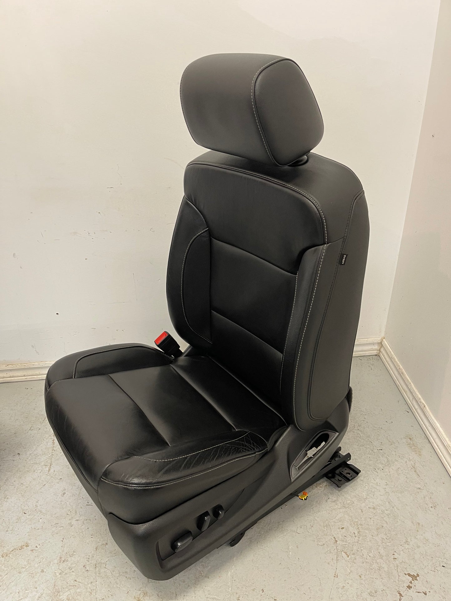 Chevrolet Silverado 2016 Crew Cab BLACK LEATHER Power Heated Front Seats
