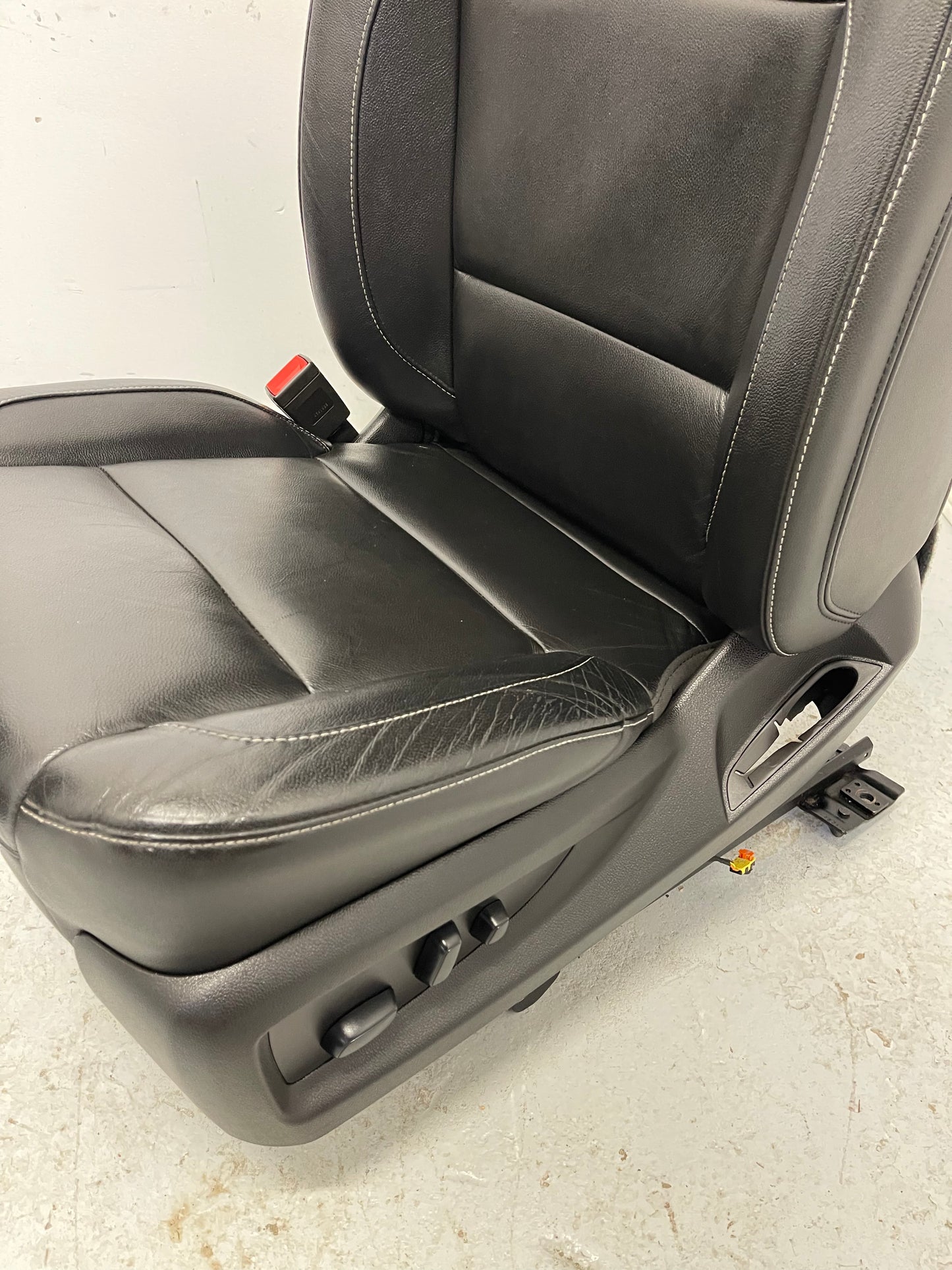 Chevrolet Silverado 2016 Crew Cab BLACK LEATHER Power Heated Front Seats
