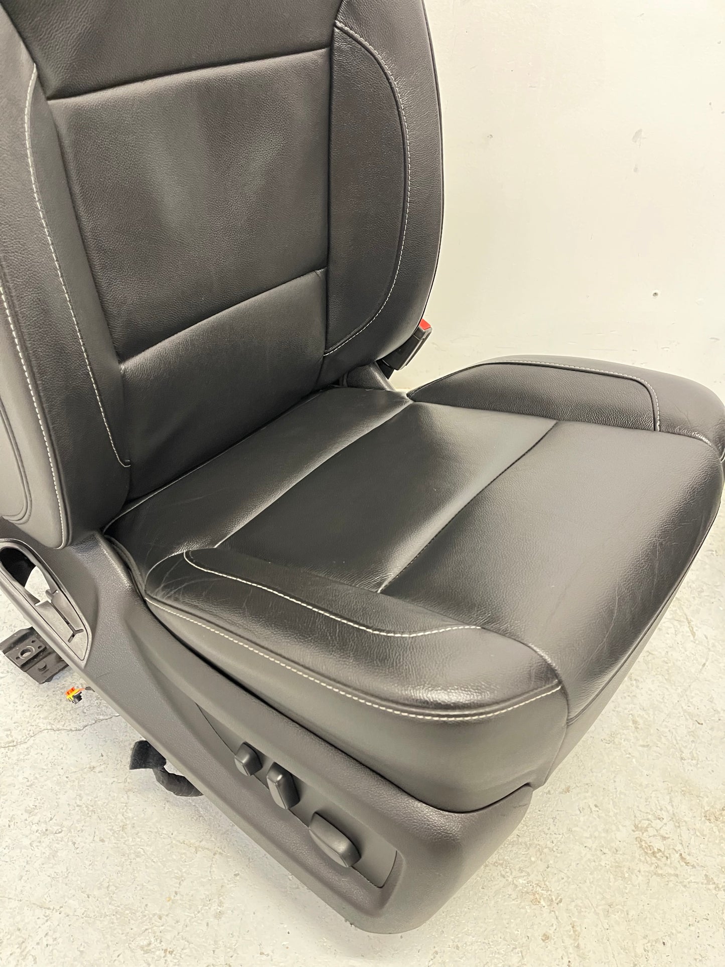 Chevrolet Silverado 2016 Crew Cab BLACK LEATHER Power Heated Front Seats