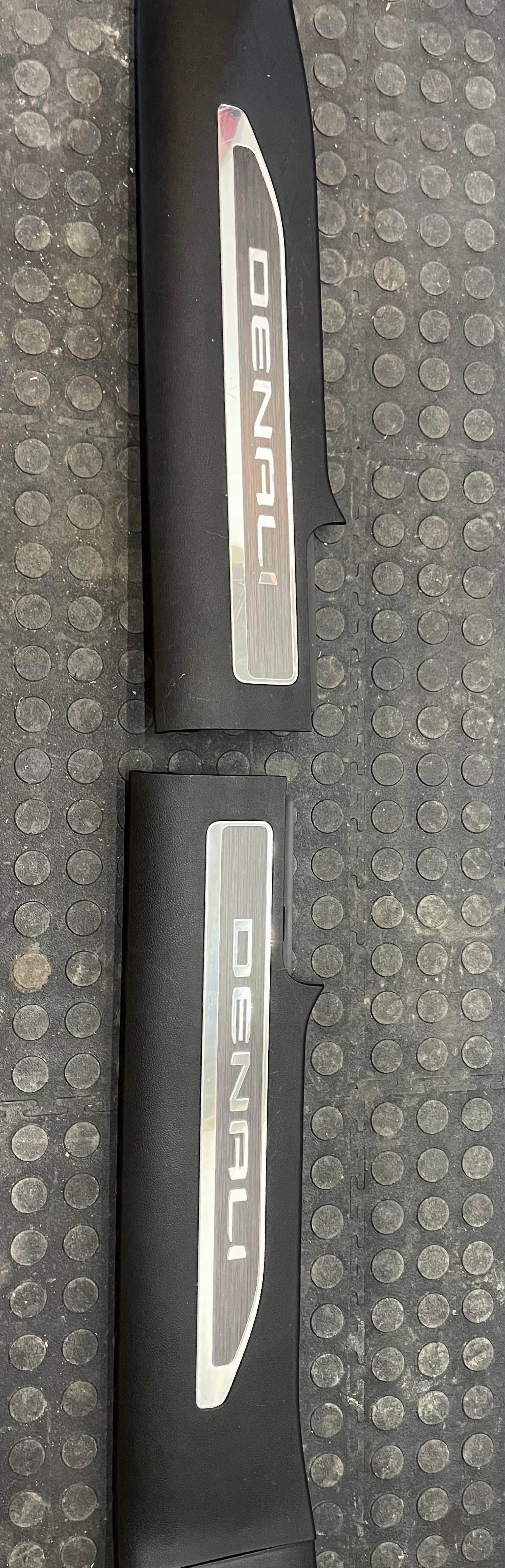 2021 GMC Denali 1500 Crew Cab Black Leather Interior Set