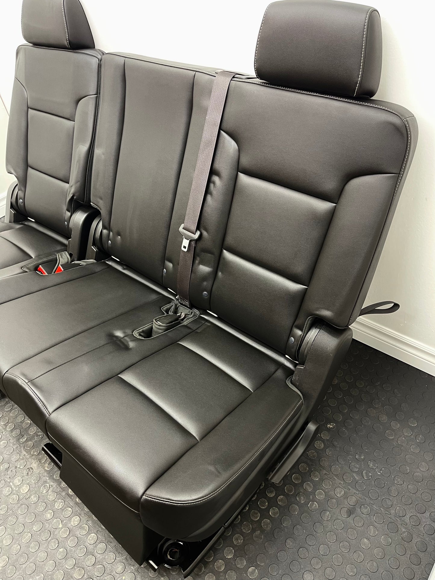 2016 Chevrolet Tahoe Black LEATHER Second Row Bench Seat