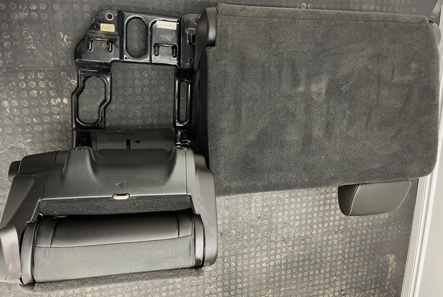2016 Chevrolet Tahoe Black LEATHER Second Row Bench Seat
