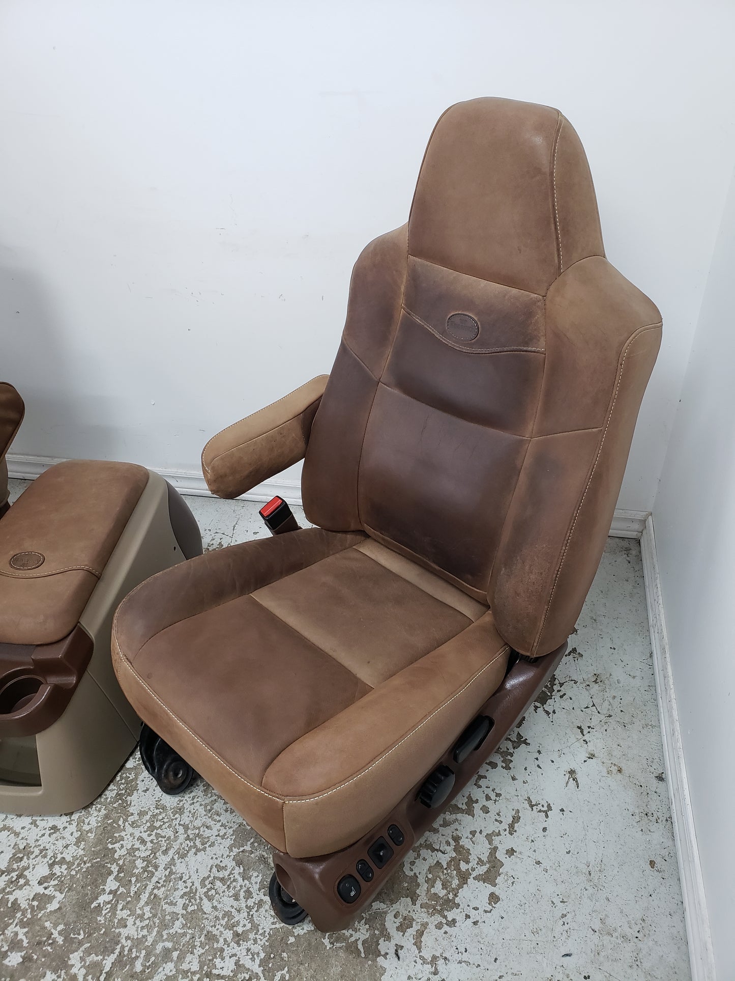 Ford F250 King Ranch leather Seats with Console F350 SuperDuty Truck F450 F550